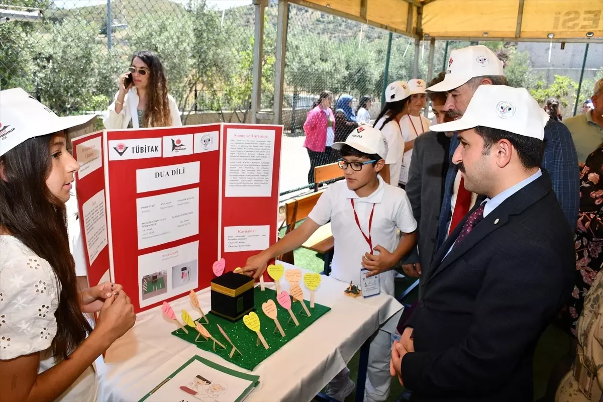 Belen'de TÜBİTAK 4006 Bilim Fuarı Açıldı