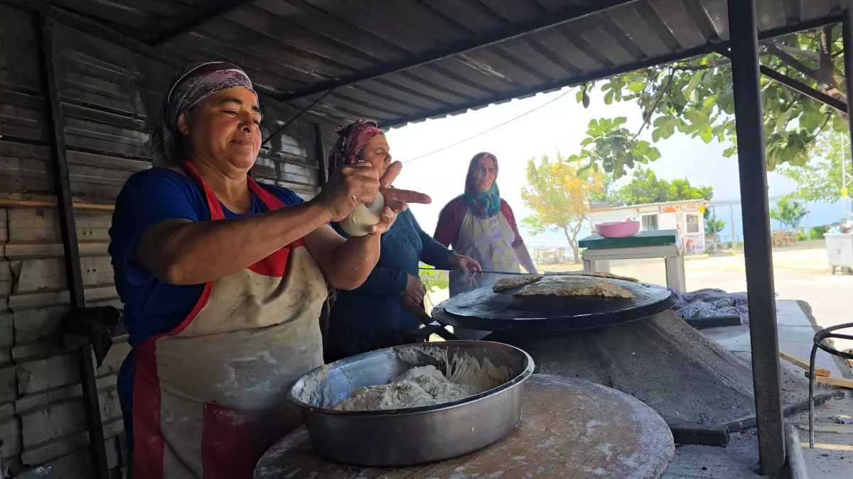 Depremzede Kadınların Tandır Ekmeği İle Ekonomik Dayanışma