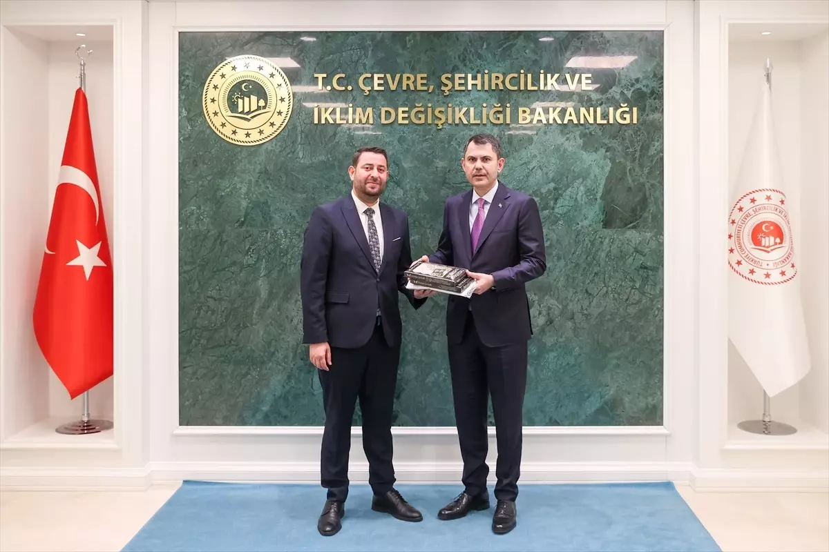 Karaçay'dan Bakan Kurum'a Teşekkür Ziyareti